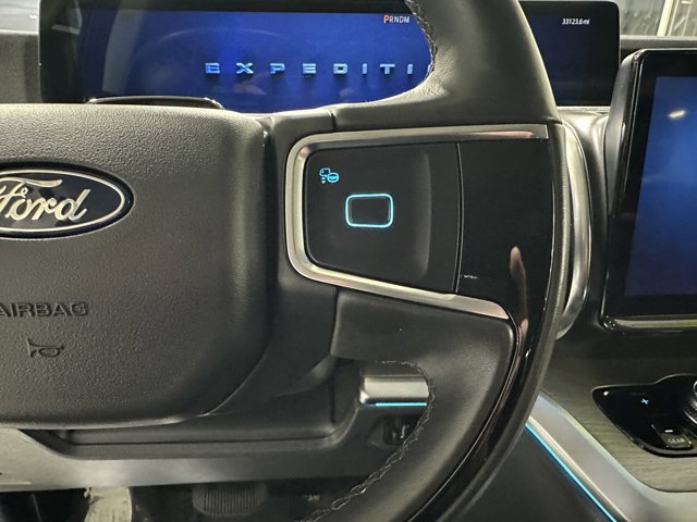 Certified 2025 Ford Expedition Platinum AWD/4WD image 13