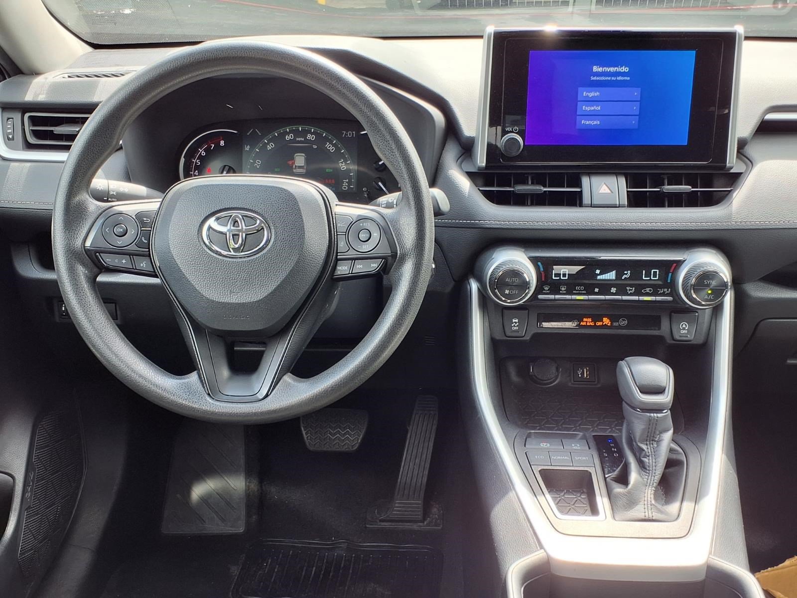 Used 2024 Toyota RAV4 XLE FWD image 13