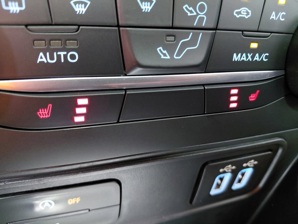Certified 2022 Ford EcoSport SE w/ SE Appearance Package AWD/4WD image 6