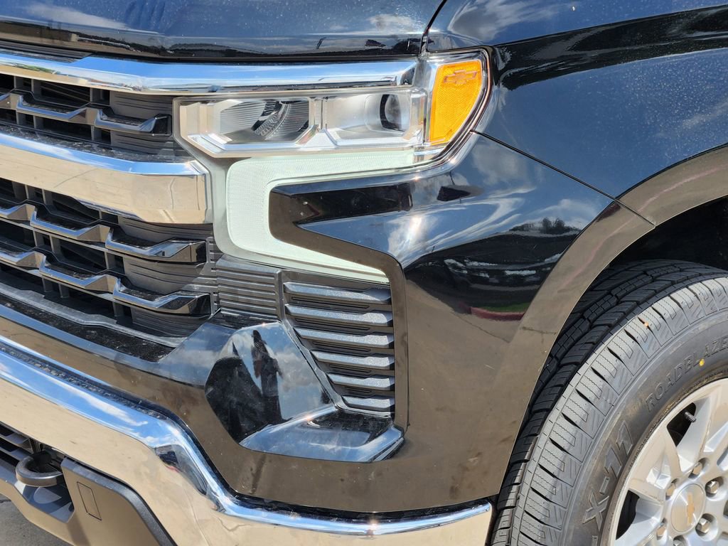 Used 2023 Chevrolet Silverado 1500 LT w/ Protection Package image 5