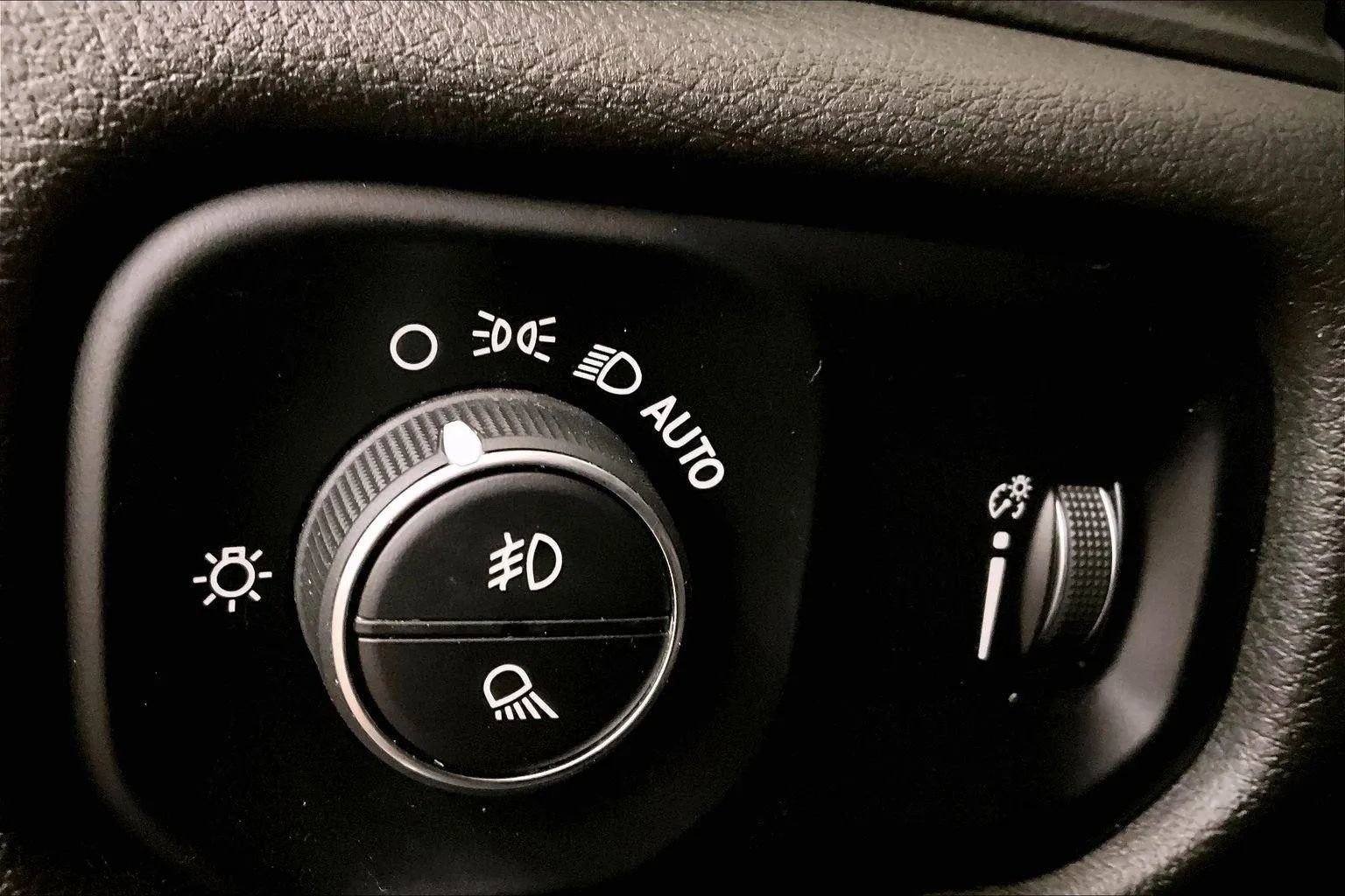 Used 2022 RAM 1500 Big Horn image 30