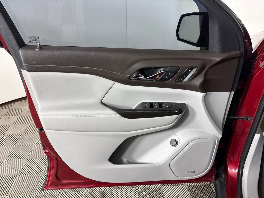 Used 2019 GMC Acadia SLT image 17