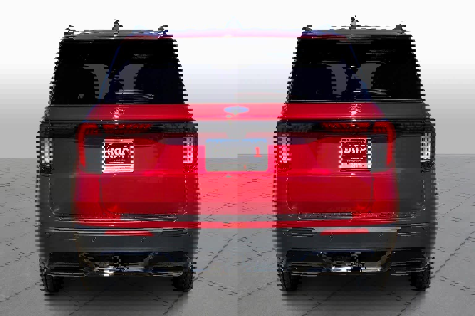 Certified 2025 Ford Explorer ST-Line w/ Premium Package image 4