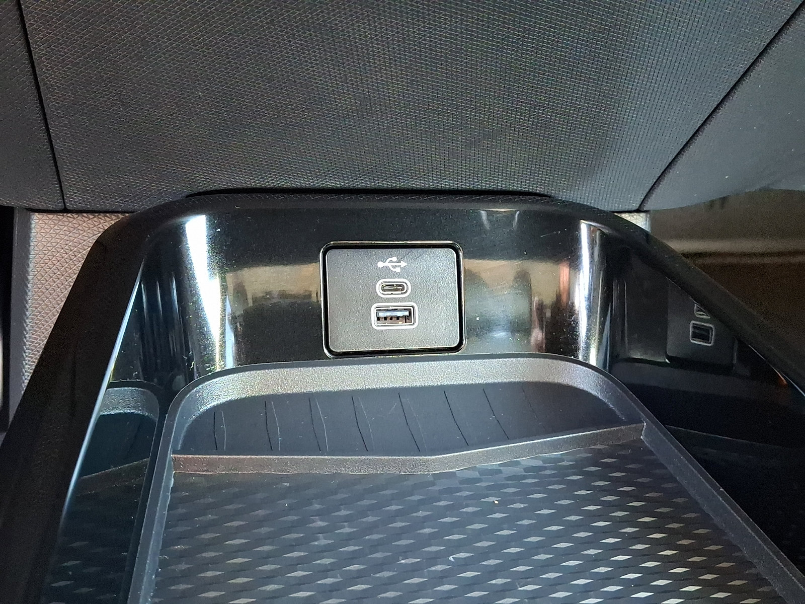 Certified 2025 Ford Mustang Mach-E Premium AWD/4WD image 22