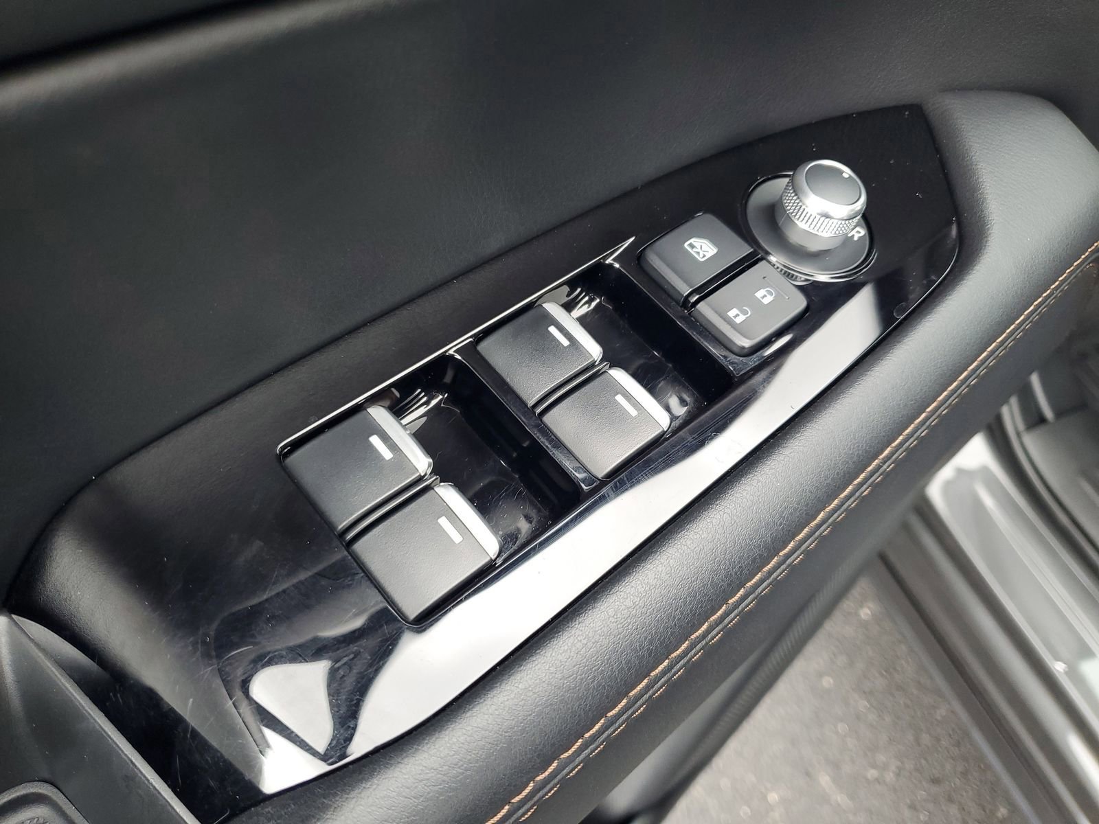 Used 2022 MAZDA CX-5 AWD 2.5 S w/ Premium Package image 14