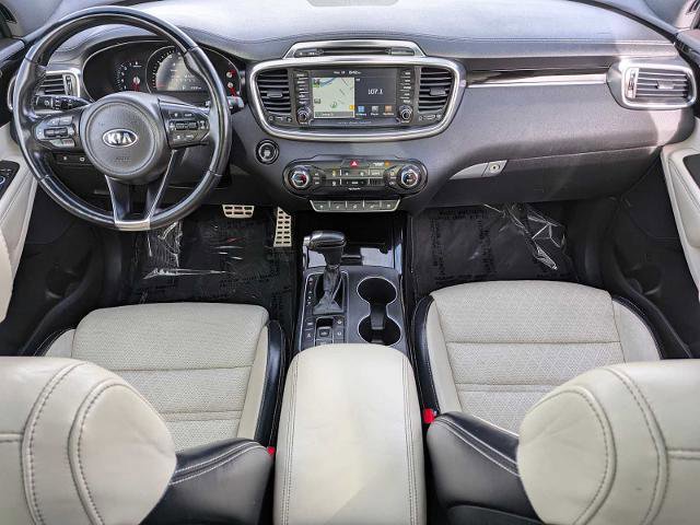 Used 2018 Kia Sorento SX image 29