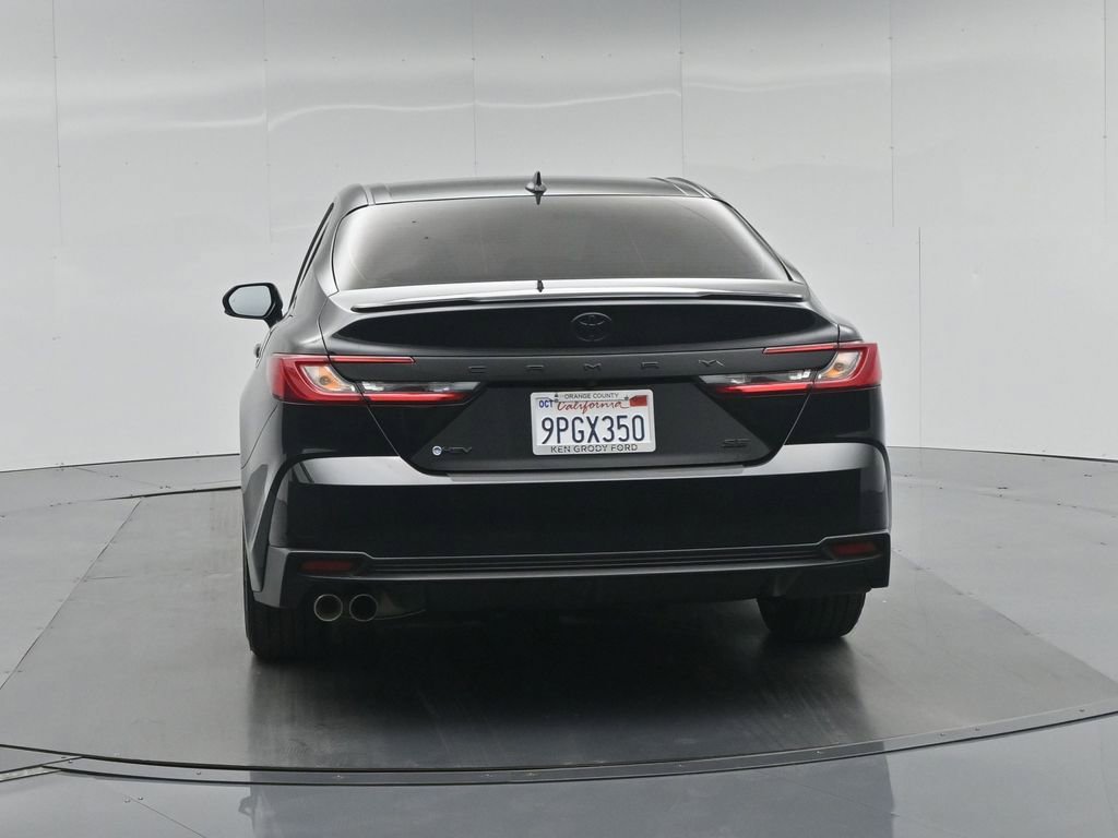 Used 2025 Toyota Camry SE w/ Convenience Package FWD image 30