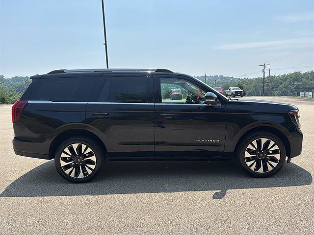 Certified 2025 Ford Expedition Platinum w/ Driver's Package AWD/4WD image 5