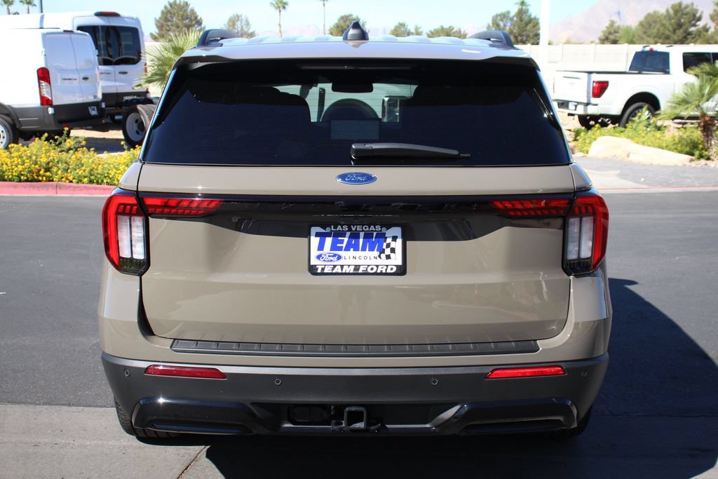 Certified 2026 Ford Explorer ST-Line w/ ST-Line Street Pack RWD image 7