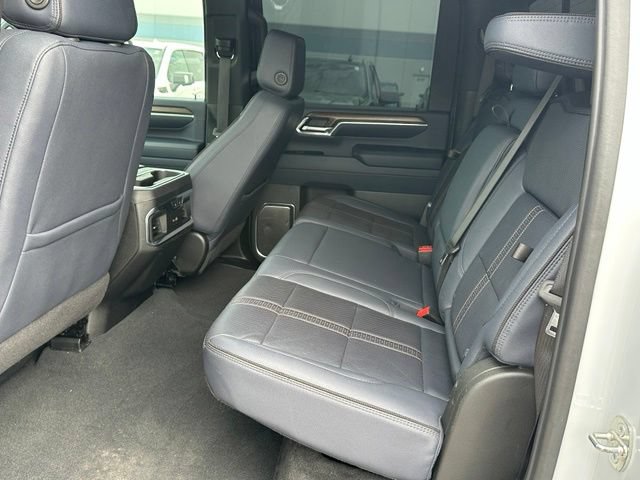 Used 2024 Chevrolet Silverado 2500 High Country w/ High Country Premium Package AWD/4WD image 10