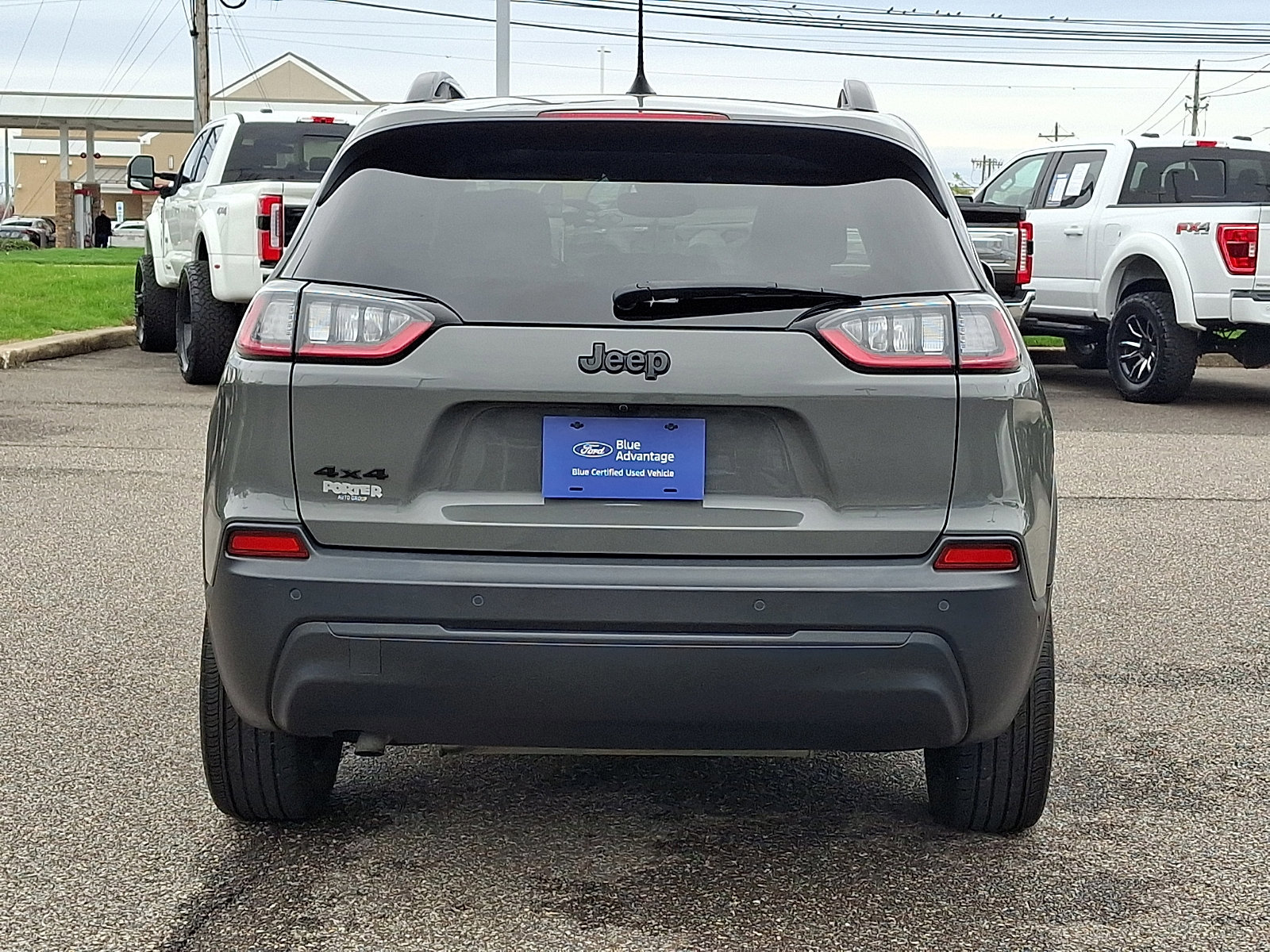 Used 2023 Jeep Cherokee Altitude Lux w/ Lux Elite Package image 5