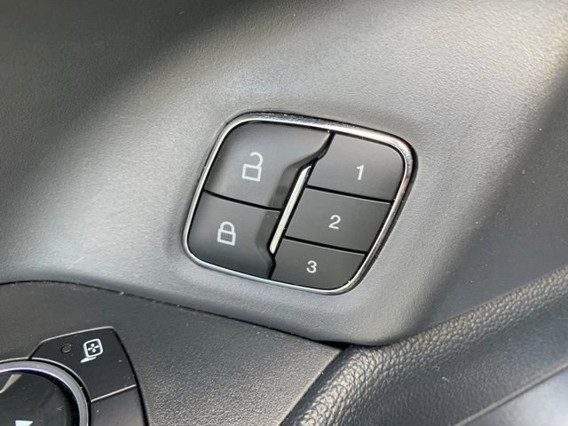 Certified 2024 Ford Expedition XLT image 10