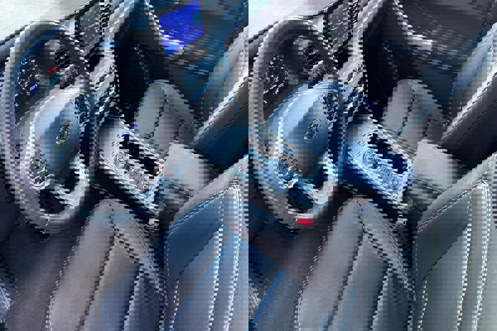 Certified 2024 Ford Explorer XLT w/ Equipment Group 202A image 11