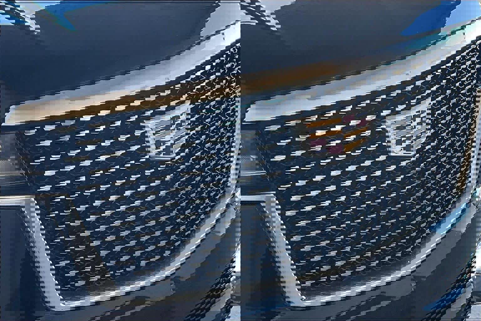 Used 2023 Cadillac Escalade ESV Premium Luxury image 30