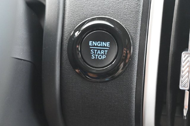 Certified 2025 Ford Expedition Active AWD/4WD image 22