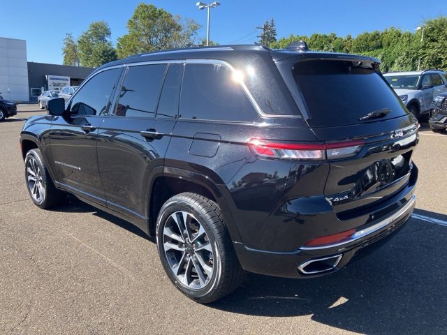 Used 2022 Jeep Grand Cherokee Overland w/ Luxury Tech Group IV image 6