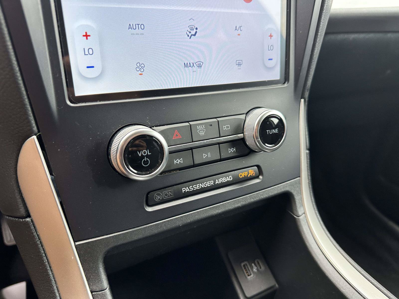 Certified 2024 Ford Edge SE AWD/4WD image 24