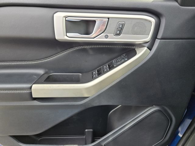 Certified 2022 Ford Explorer Limited RWD image 32