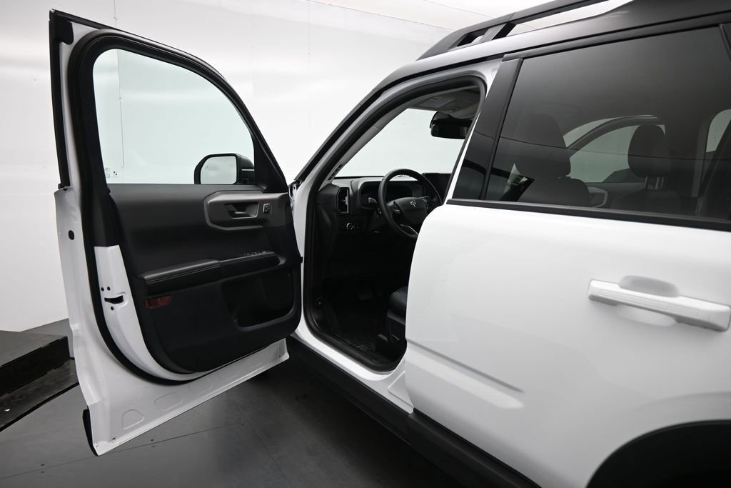 Certified 2025 Ford Bronco Sport Outer Banks w/ Outer Banks Tech Package+ AWD/4WD image 9