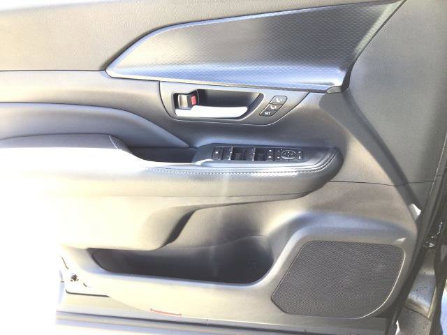 Used 2024 Toyota Grand Highlander AWD Hybrid image 14