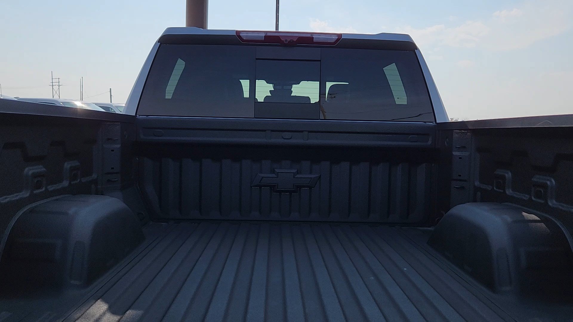 Used 2025 Chevrolet Silverado 1500 High Country w/ Technology Package AWD/4WD image 19