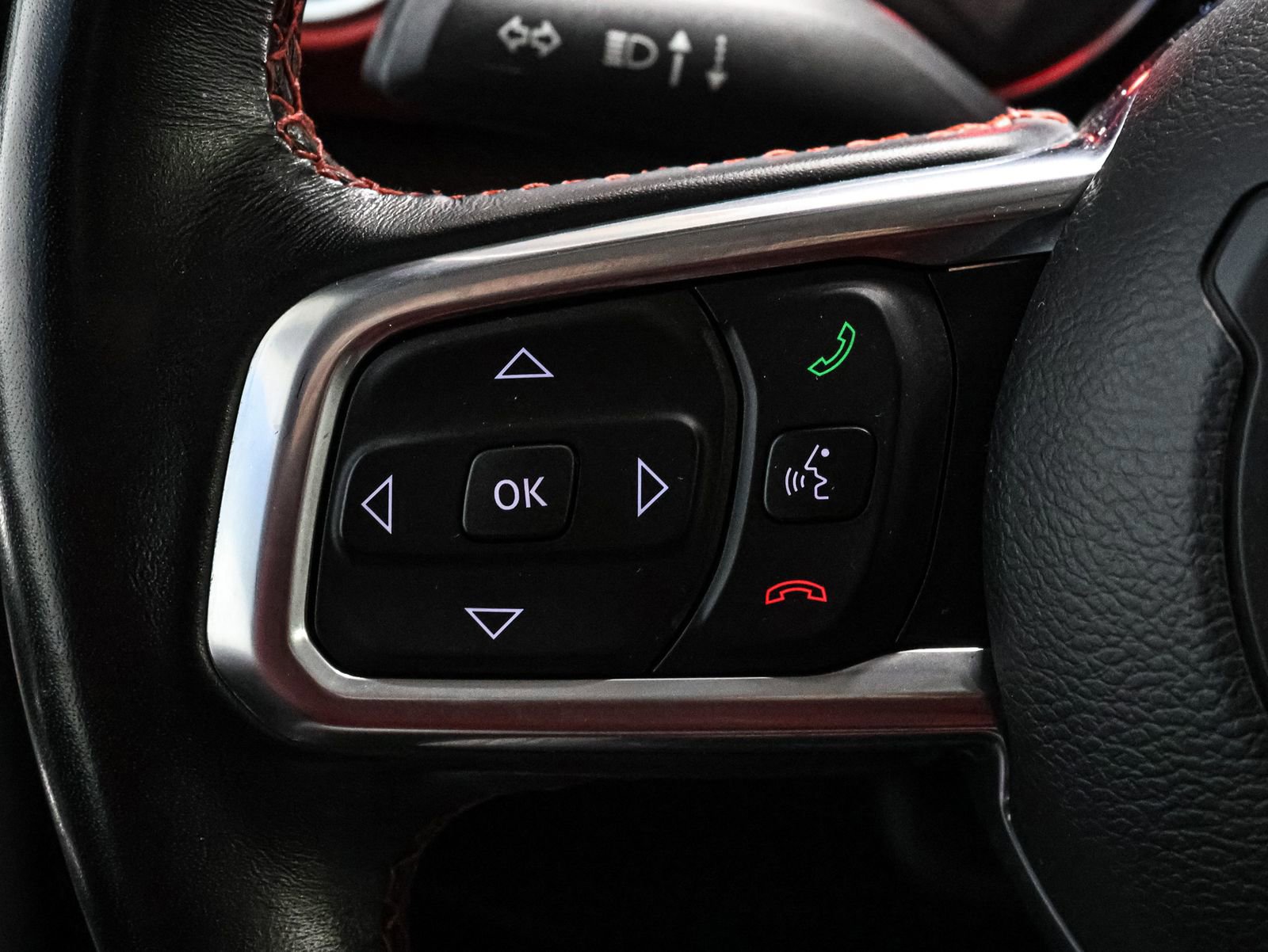 Used 2022 Jeep Wrangler Unlimited Rubicon w/ Cold Weather Group image 32