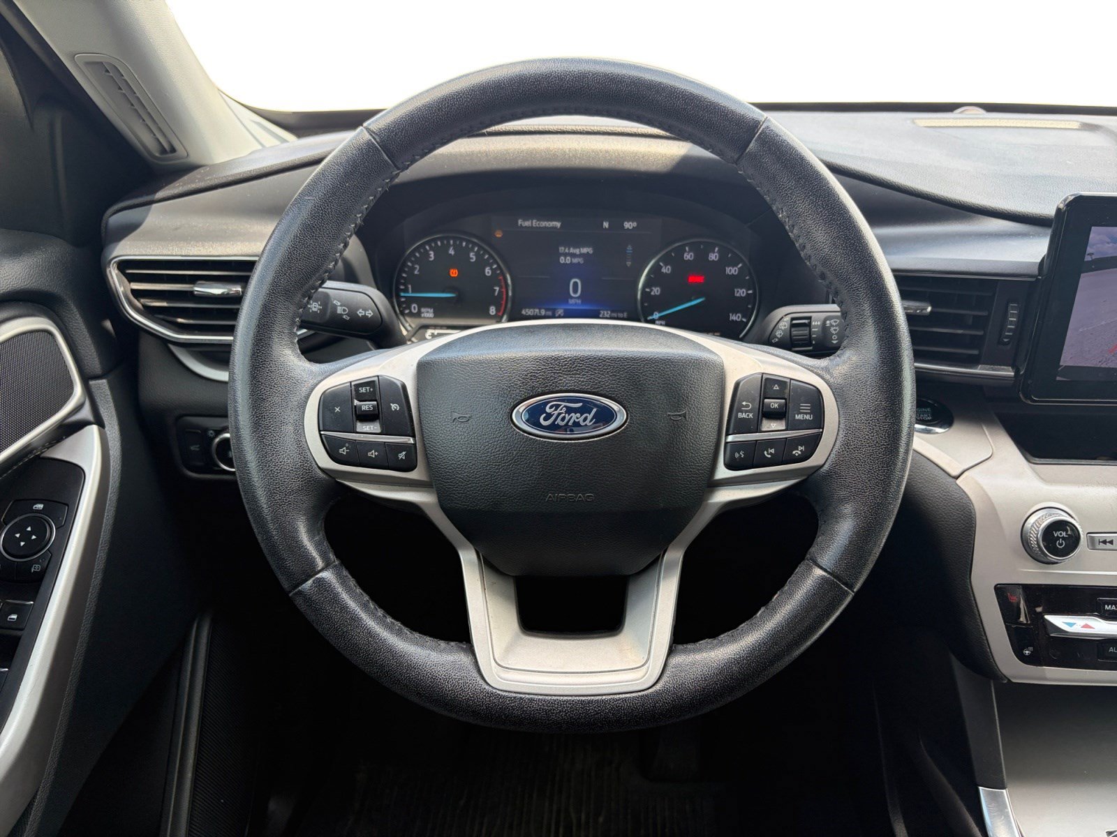 Certified 2023 Ford Explorer XLT w/ Equipment Group 202A RWD image 13