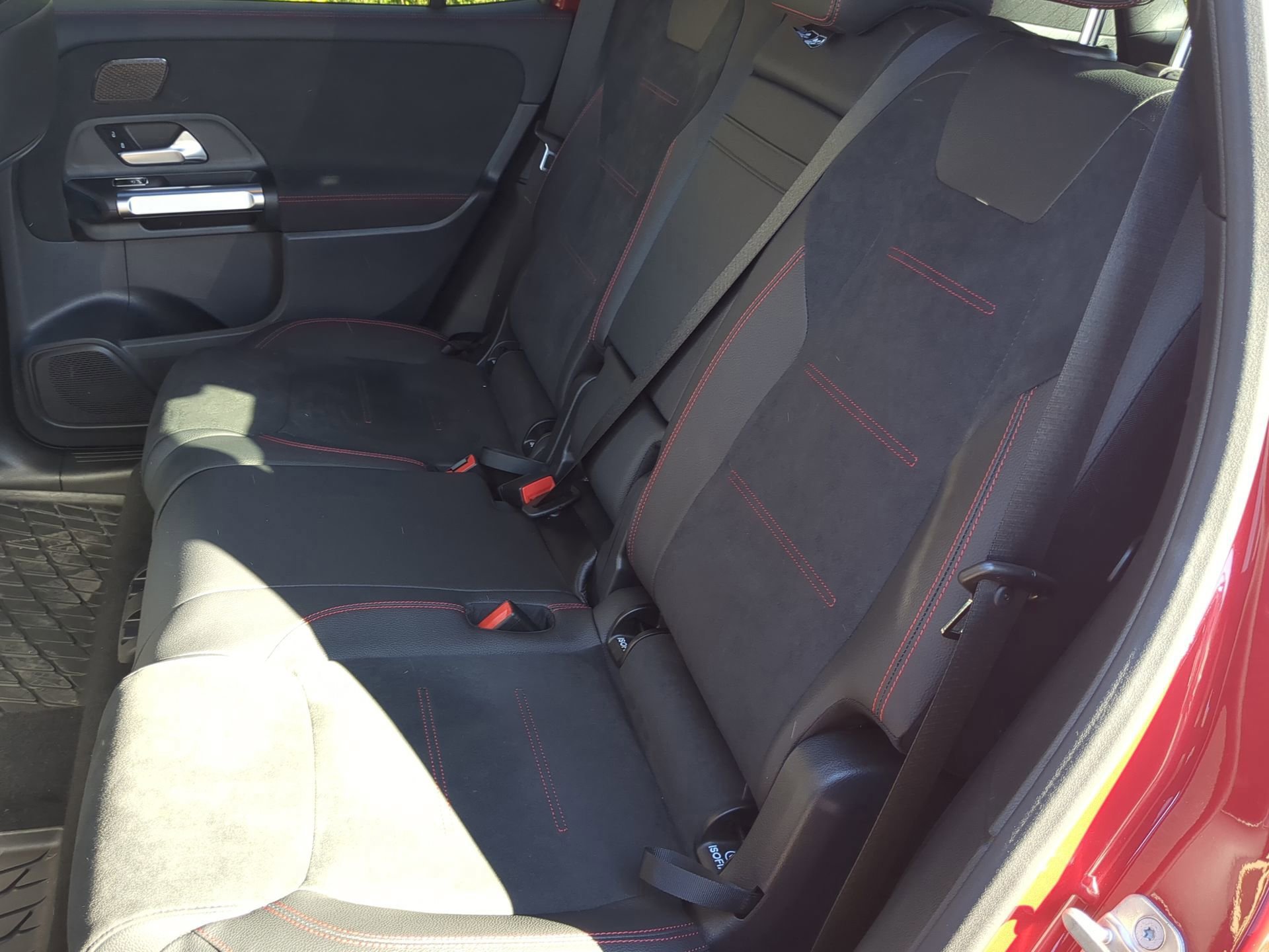 Used 2024 Mercedes-Benz EQB 300 4MATIC image 46