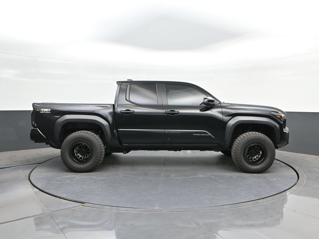 Used 2024 Toyota Tacoma TRD Off-Road AWD/4WD image 23
