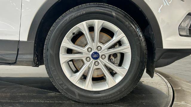 Certified 2018 Ford Escape SE AWD/4WD image 21