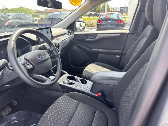 Certified 2023 Ford Escape Active FWD image 17