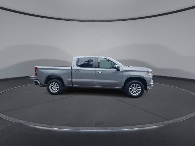 Used 2024 Chevrolet Silverado 1500 LT AWD/4WD image 9