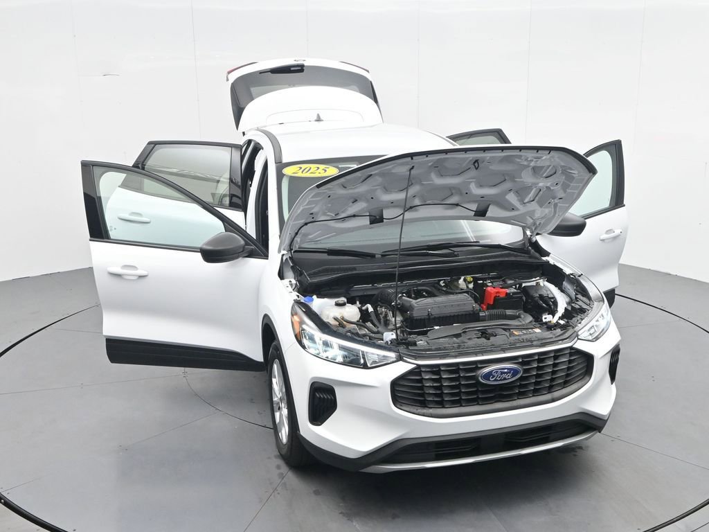 Certified 2025 Ford Escape Active FWD image 32