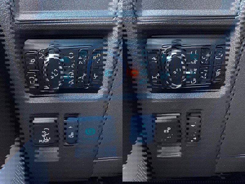 Certified 2025 Ford F150 King Ranch image 60