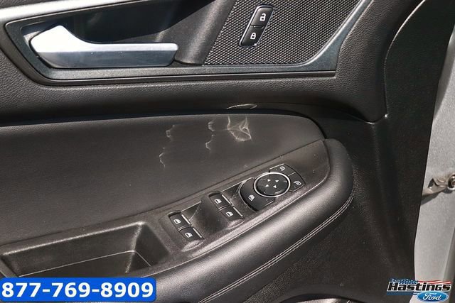 Certified 2024 Ford Edge SE w/ Black Appearance Package image 10