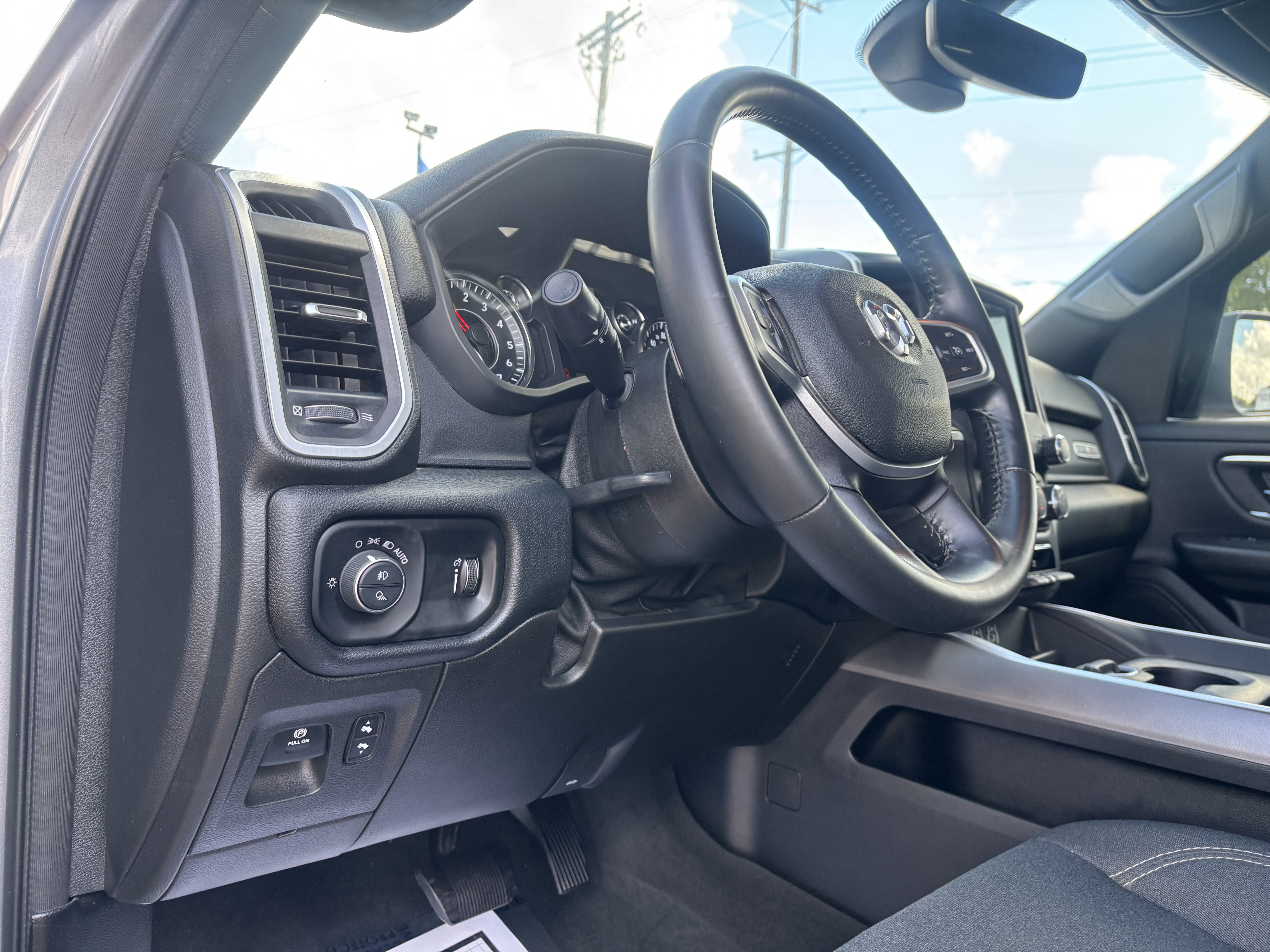 Used 2021 RAM 1500 Lone Star AWD/4WD image 12