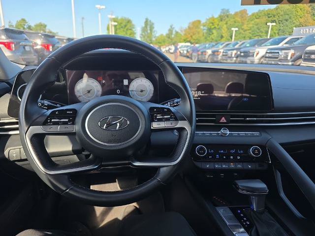 Used 2023 Hyundai Elantra Limited FWD image 24