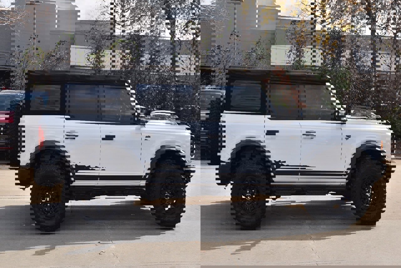 Certified 2022 Ford Bronco Wildtrak image 6