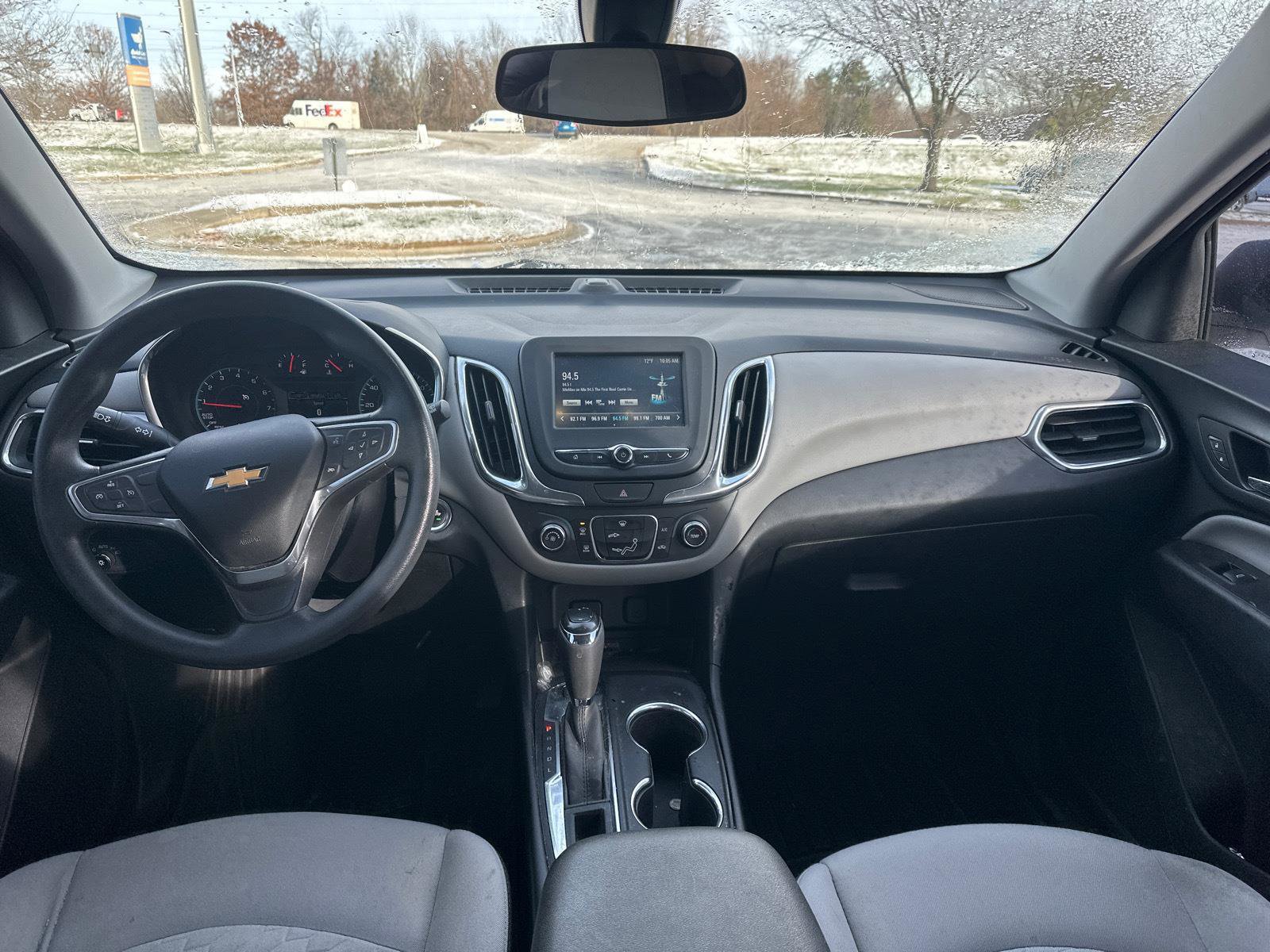 Used 2018 Chevrolet Equinox LS image 2