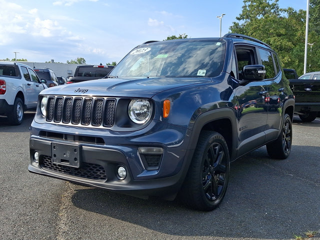 Used 2023 Jeep Renegade Altitude w/ Sun/Sound Group AWD/4WD image 4