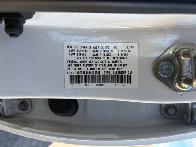 Used 2017 Honda Accord Touring image 25