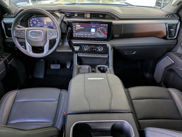 Used 2025 GMC Sierra 2500 Denali w/ Technology Package image 14