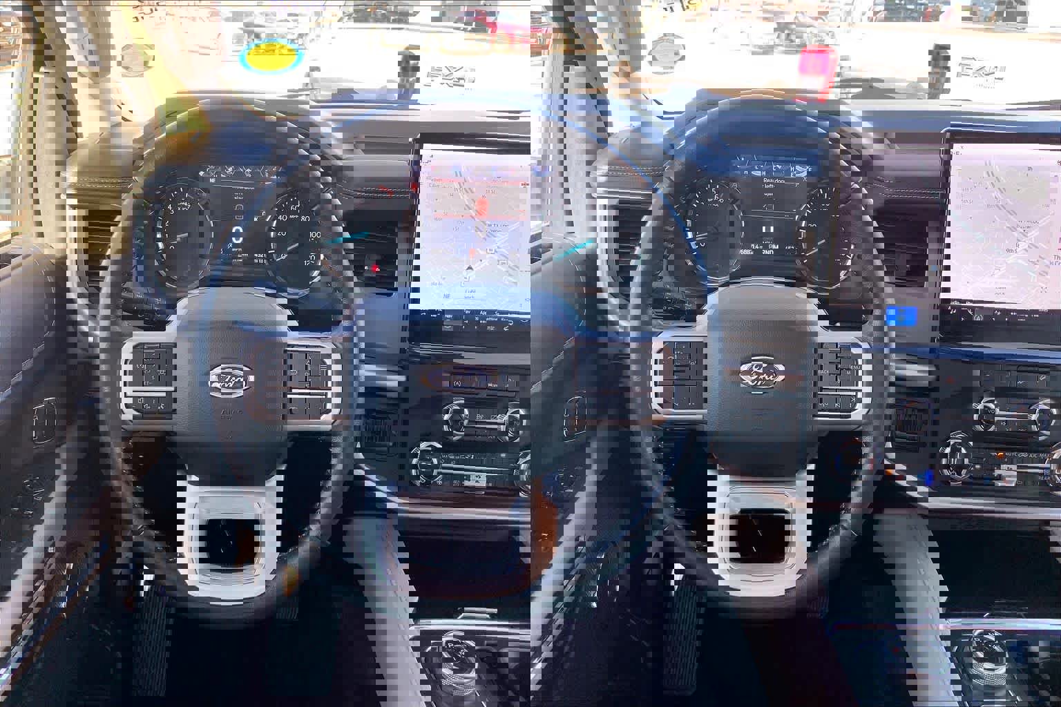 Certified 2024 Ford Expedition Max XLT image 7