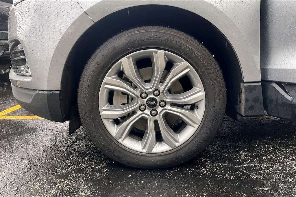 Certified 2023 Ford Edge Titanium AWD/4WD image 8