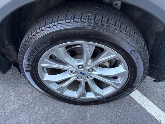 Certified 2024 Ford Explorer Limited AWD/4WD image 10