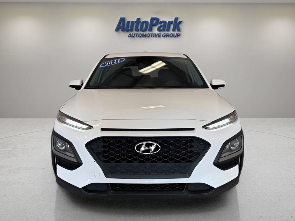 Used 2021 Hyundai Kona SE w/ Cargo Package AWD/4WD image 2