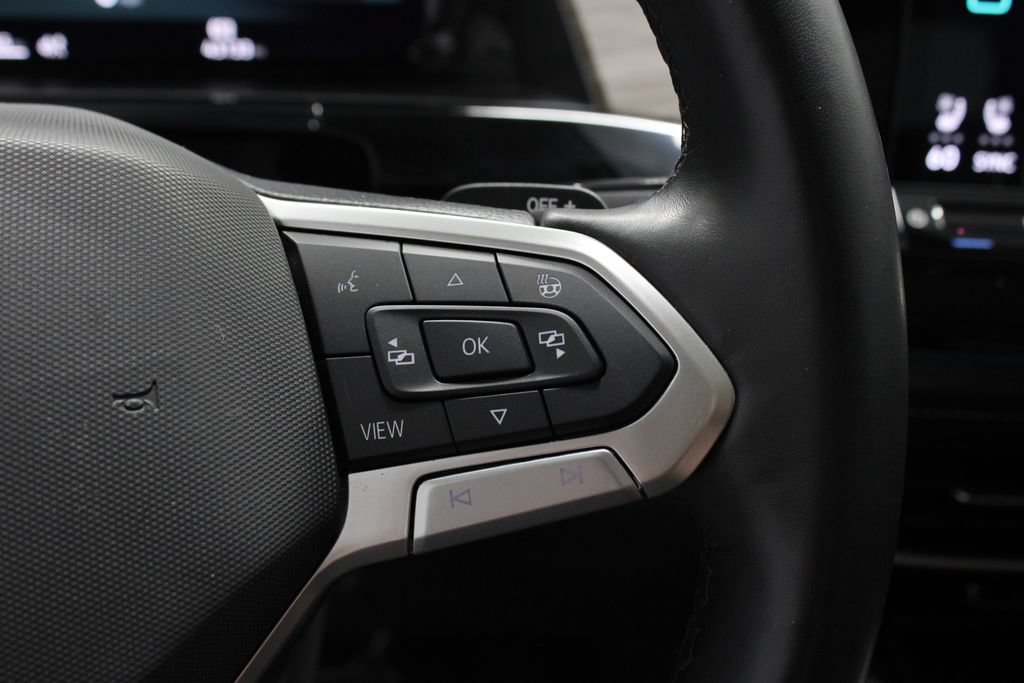 Used 2024 Volkswagen Atlas SEL Premium R-Line AWD/4WD image 31