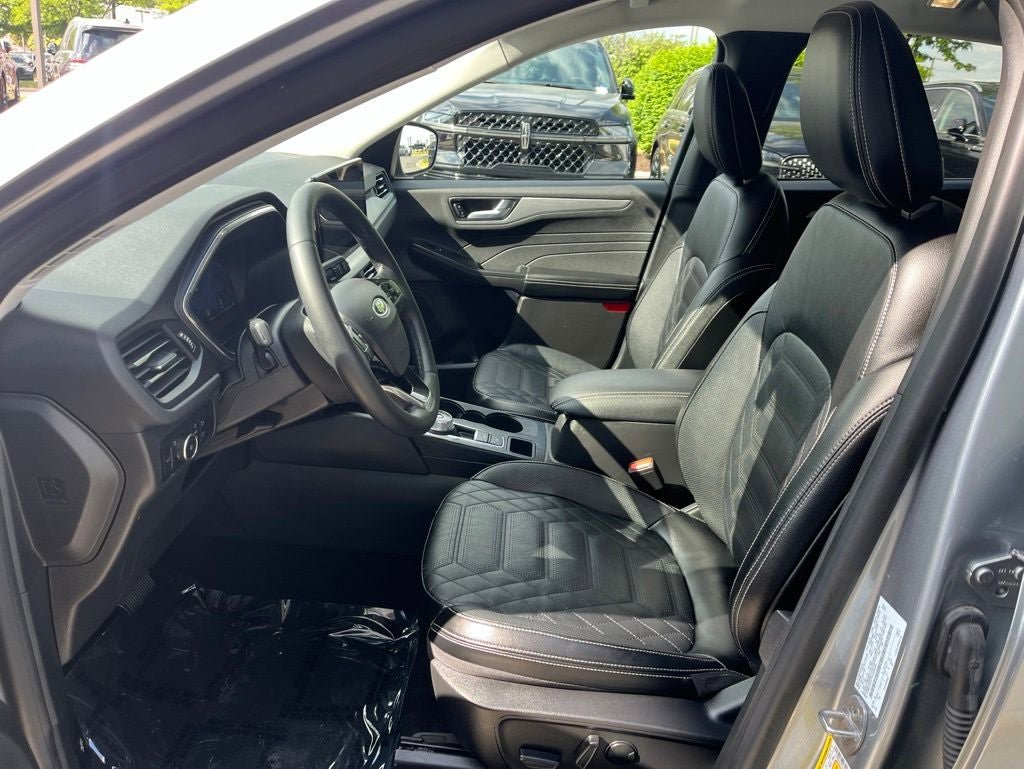 Certified 2023 Ford Escape Platinum w/ Premium Technology Package AWD/4WD image 25
