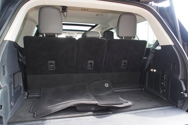 Certified 2025 Ford Expedition Active image 17