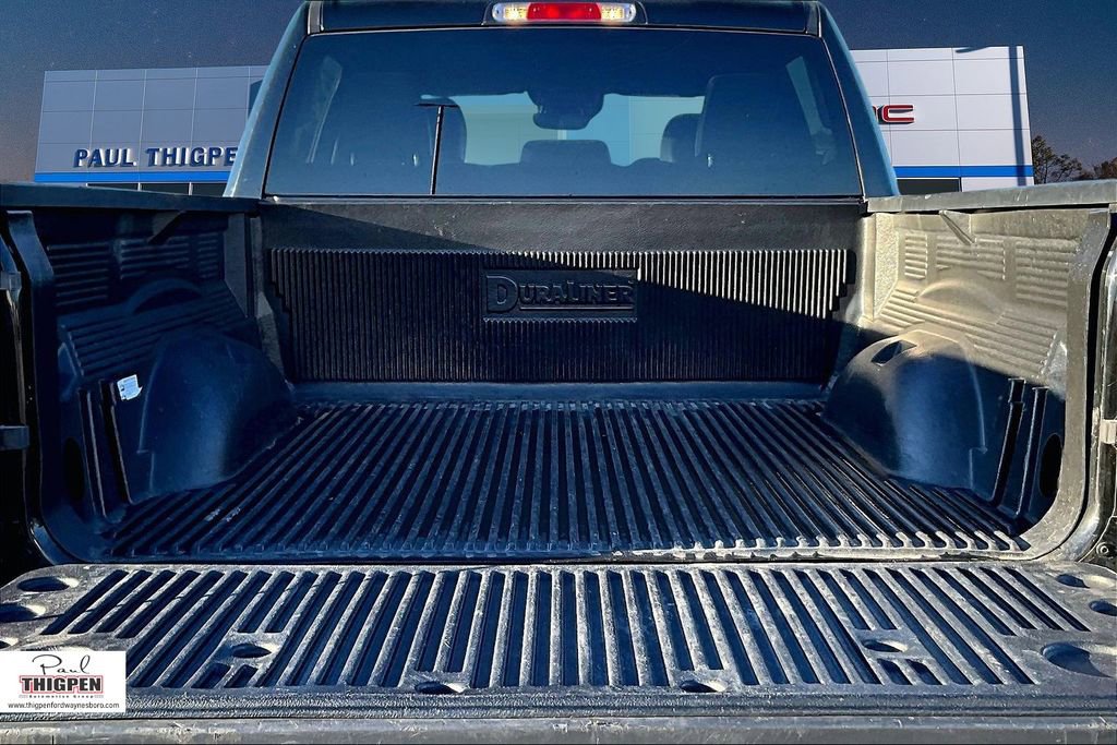 Used 2024 RAM 1500 Laramie AWD/4WD image 7